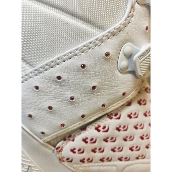 ThirtyTwo Lashed Women's Snowboard Boots Size 7.5 White with Red Gem Accents - Picture 6 of 10